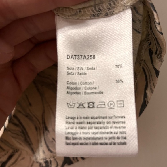 GERARD DAREL Cute Summer Top Made of 70% silk and 30% cotton - Picture 2 of 6